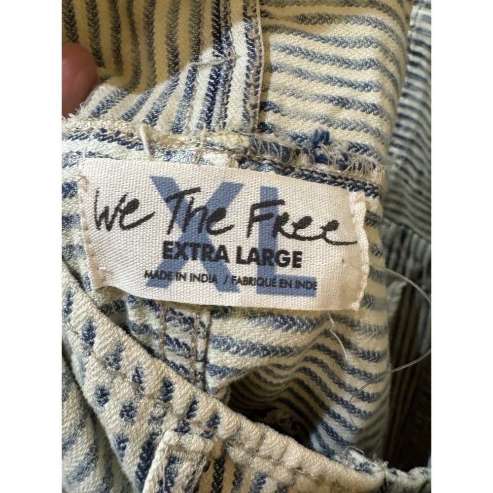 Free People Ziggy Denim Shortalls in a striped "Find Your Way Back" wash Size XL - Picture 4 of 7